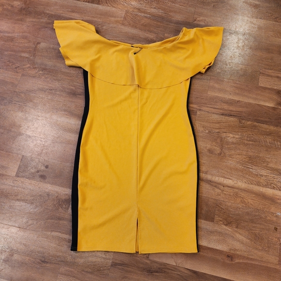 BooHoo Women's Mustard Yellow Ruffle Collared Short Sleeve Dress Size 20 - Picture 3 of 5